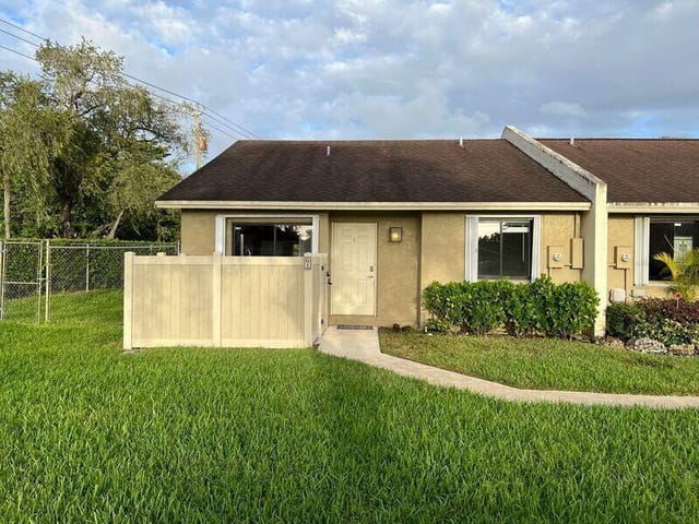 10267 Boca Bend W G1, Boca Raton, FL 33428