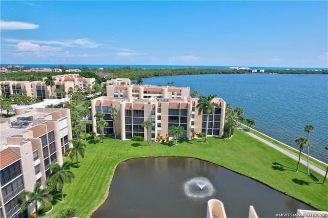 3442 NE Causeway Boulevard 302, Jensen Beach, FL 34957