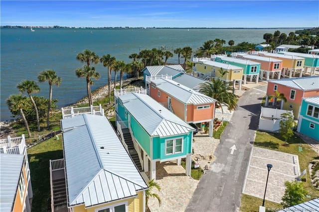 2506 SE Heron Way, Jensen Beach, FL 34957