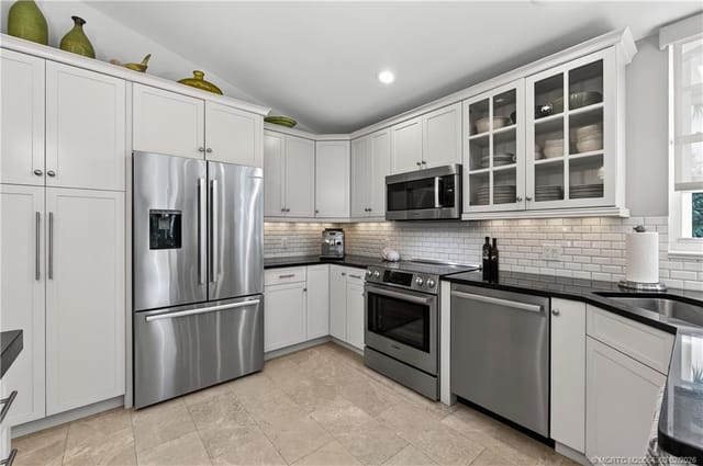 New SS Appliances, Large Pantry