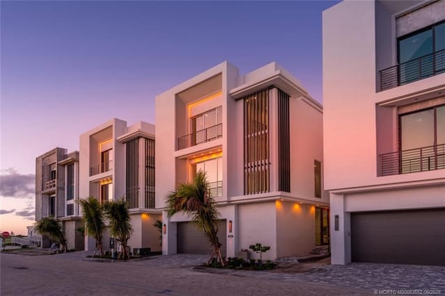 4296 Diamond Shores Way, Hutchinson Island, FL 34949