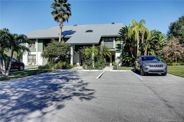 5290 SE Seascape Way 201, Stuart, FL 34997