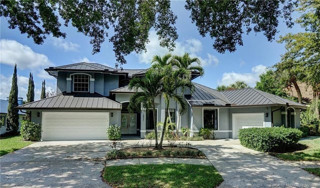 18421 Lake Bend Drive, Jupiter, FL 33458