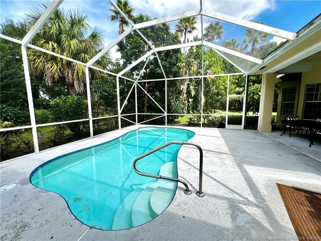 406 SW Fairway Landing, Port St. Lucie, FL 34986